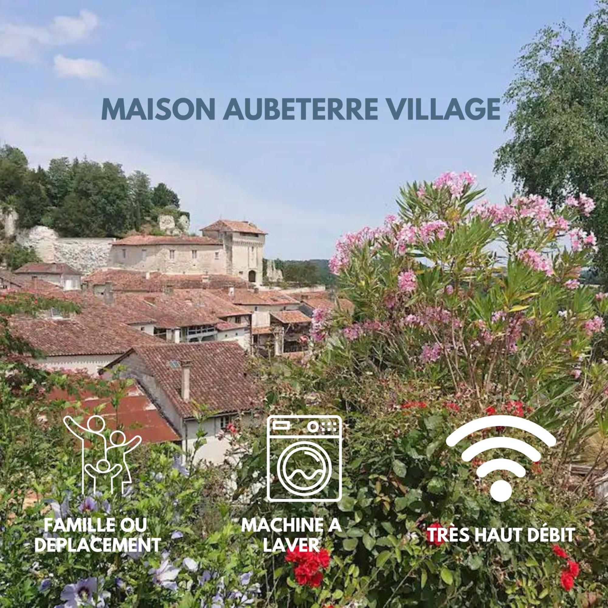 Maison 2 Chambres- Grand Jardin-Wifi - Au Coeur Du Village Aubeterre -Visites- Conciergerie J&N エクステリア 写真